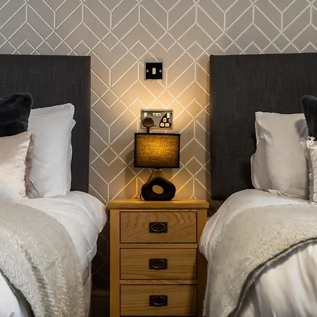 The Berry Boutique 3*