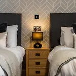 The Berry Boutique 3*