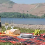 The Berry Boutique 3*