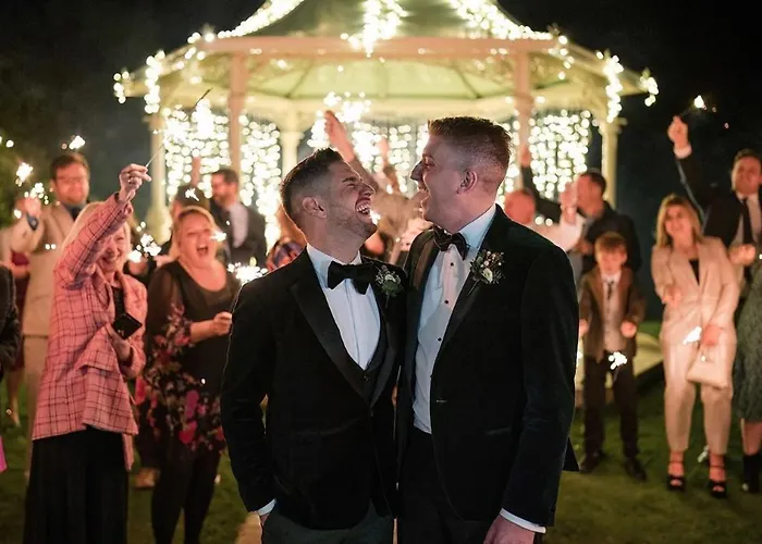 The Berry Boutique باونيس أون وينديرمير