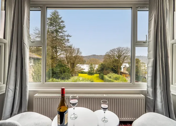 The Berry Boutique فندق باونيس أون وينديرمير